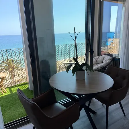 Beautiful Penthouse With Two With Sea Views Apartment