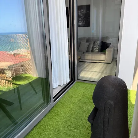 Beautiful Penthouse With Two With Sea Views